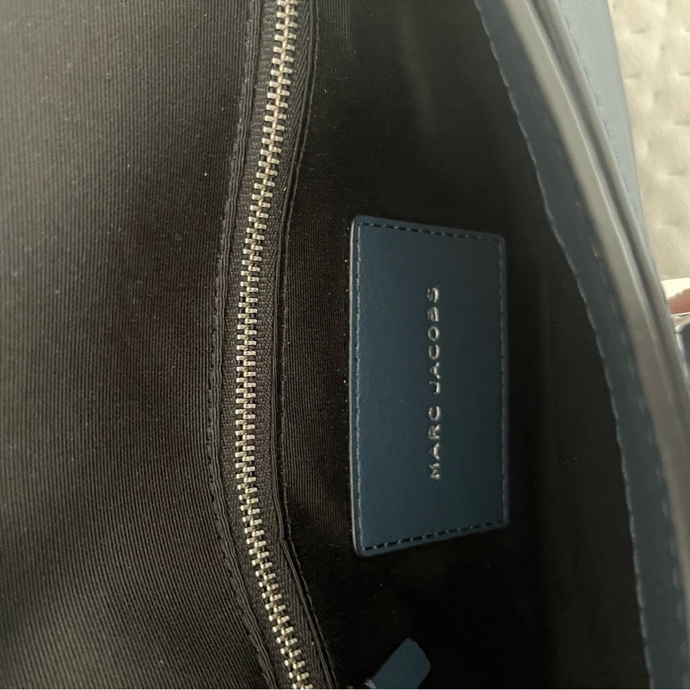 Marc Jacobs Blue and Silver Crossbody Bag with Chain Strap - Picture 7 of 7